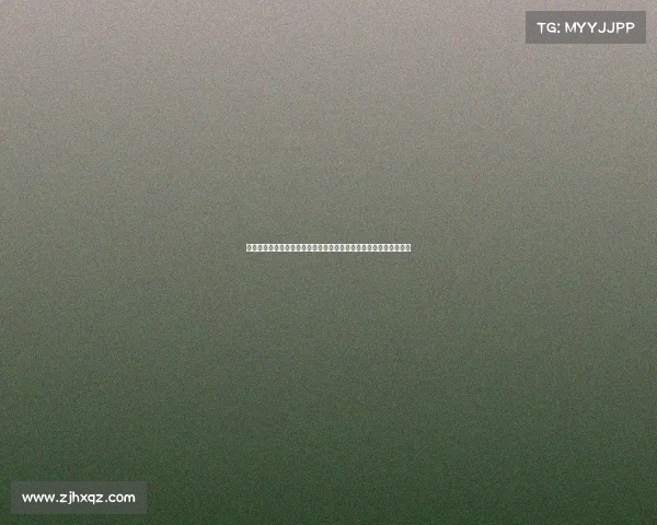 以电子竞技为话题的英语作文—指尖上的沸腾——解码当代电竞热潮